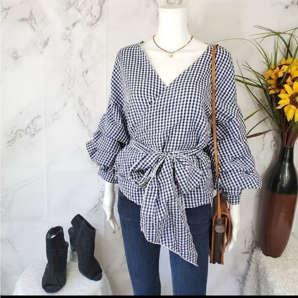 NWT! LF Qed London statement sleeve wrap top - Picture 5 of 10